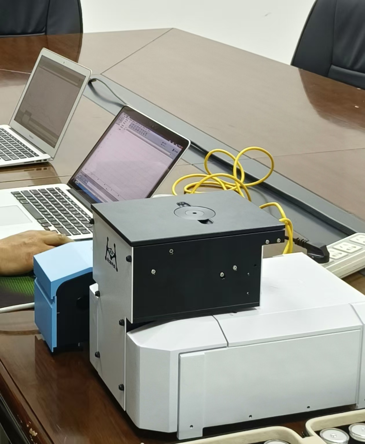 傅里叶红外光谱仪厂家测试珠宝真假_http://www.gdnp88.com_光谱仪案例和新闻_第1张